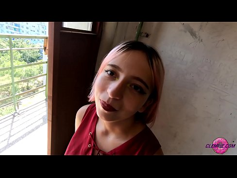 ❤️ دانش آموز حسی یک غریبه را در بیرون می مکد - تقدیر روی صورتش ☑ پورنو vk در ما ❌